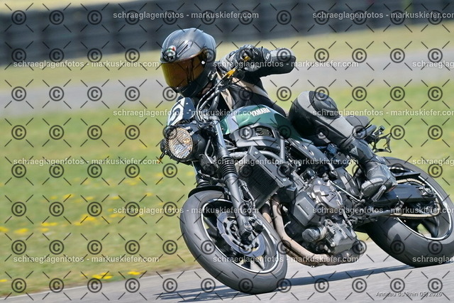 26BT02-2136 | markuskiefer.com - Realisiert mit Pictrs.com