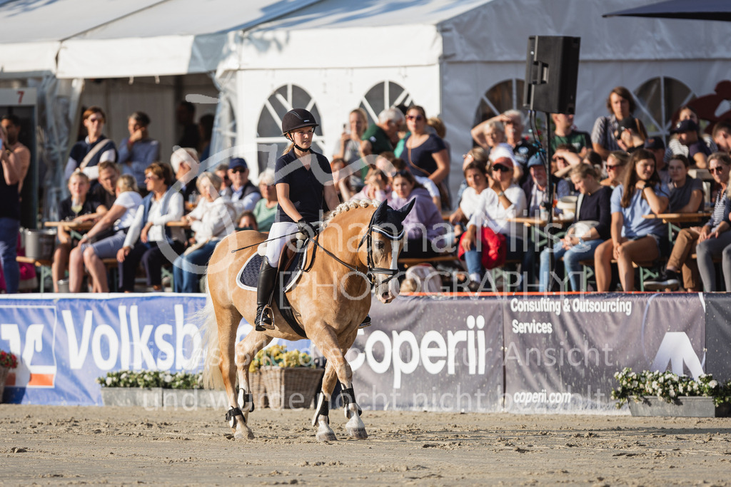 230728_BHO_Showprogramm-546 | Deine schönsten Turniermomente als professionelle Fotos! Entdecke hochwertige Pferdesport-Fotografie im Online-Shop. Jetzt Fotos finden & bestellen!