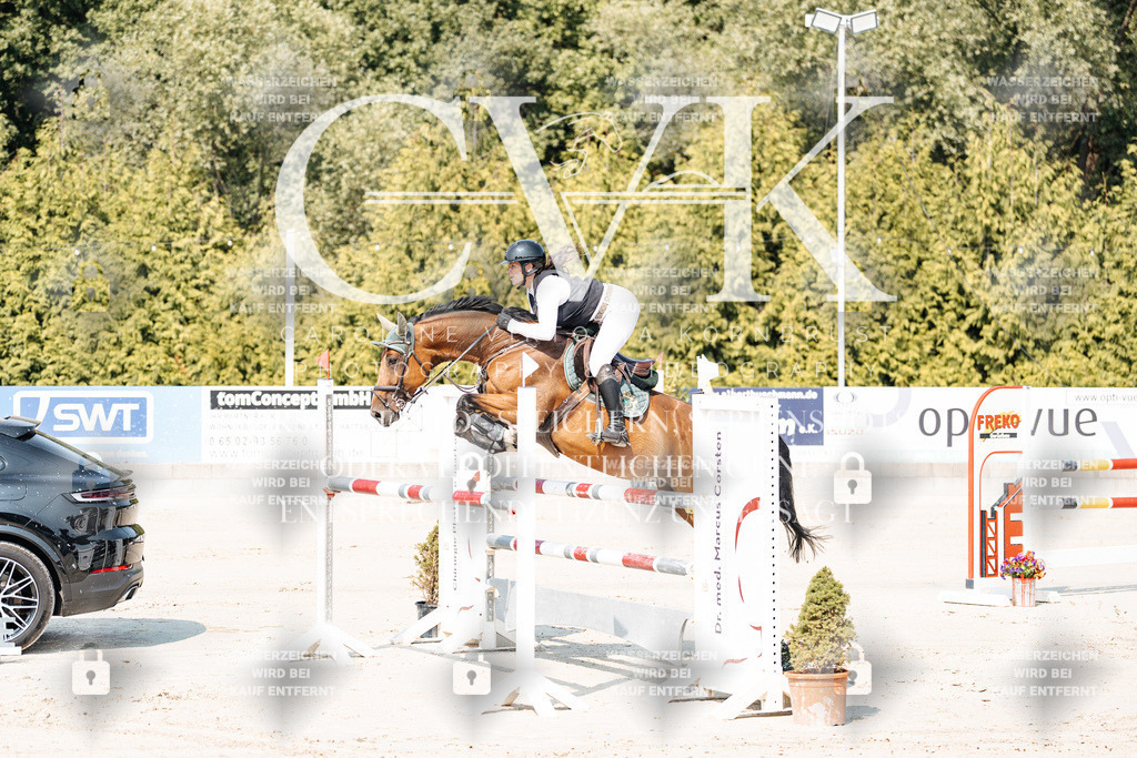 CK902141 | Turnierfotografie Pferdefotografie Trier Rheinland-Pfalz Pferdesport Reitsport Tierfotografie Sportfotografie Pferdevideo Pferdevideografie Equestrianvideography equestrianphotography  - Realisiert mit Pictrs.com