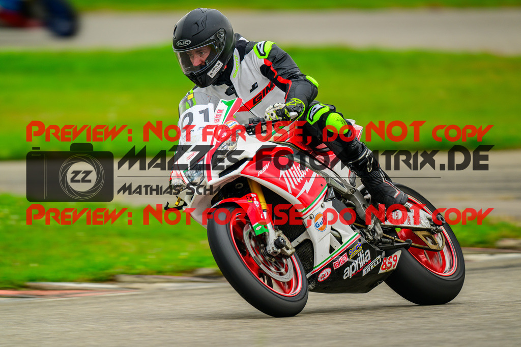 MaZZes_Fotomatrix_20241003_6007705_1400-2 | GELB