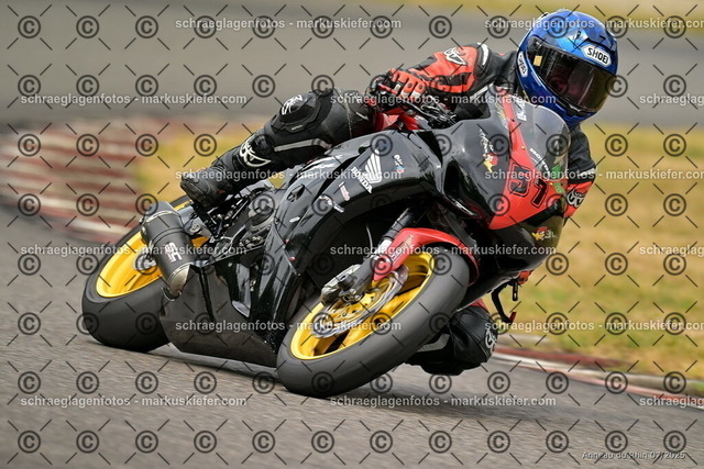 25bt05-1124 | markuskiefer.com - Realisiert mit Pictrs.com