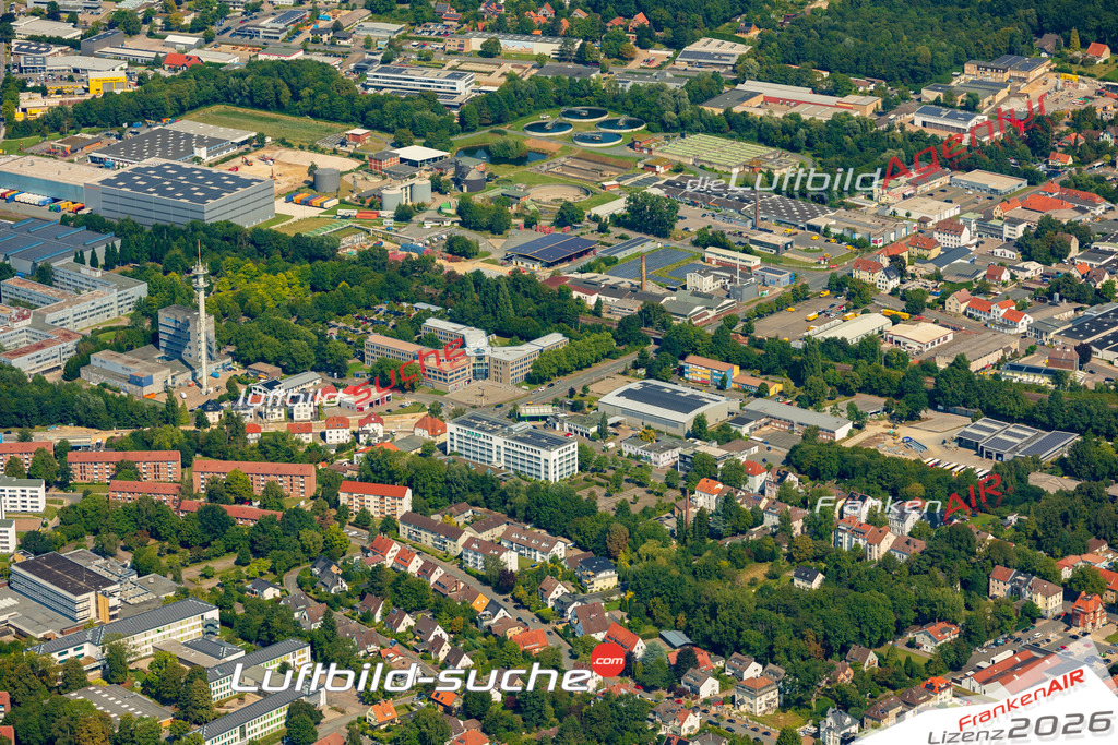 Luftbild der Stadt Detmold - Die Luftaufnahme wurde 2025 vom UL-Flugzeug heraus erstellt ( keine Drohne ) - Hochauflösende Luftaufnahme - für professionelle Ausdrucke geeignet. Die Geschenkidee !Hier alle&nbsp;Infos zur Lizenzierung der LuftaufnahmeWir fliegen auch dieses Jahr wieder in Ihre Region um Luftbilder zu erstellen.- Luftbild anfragen