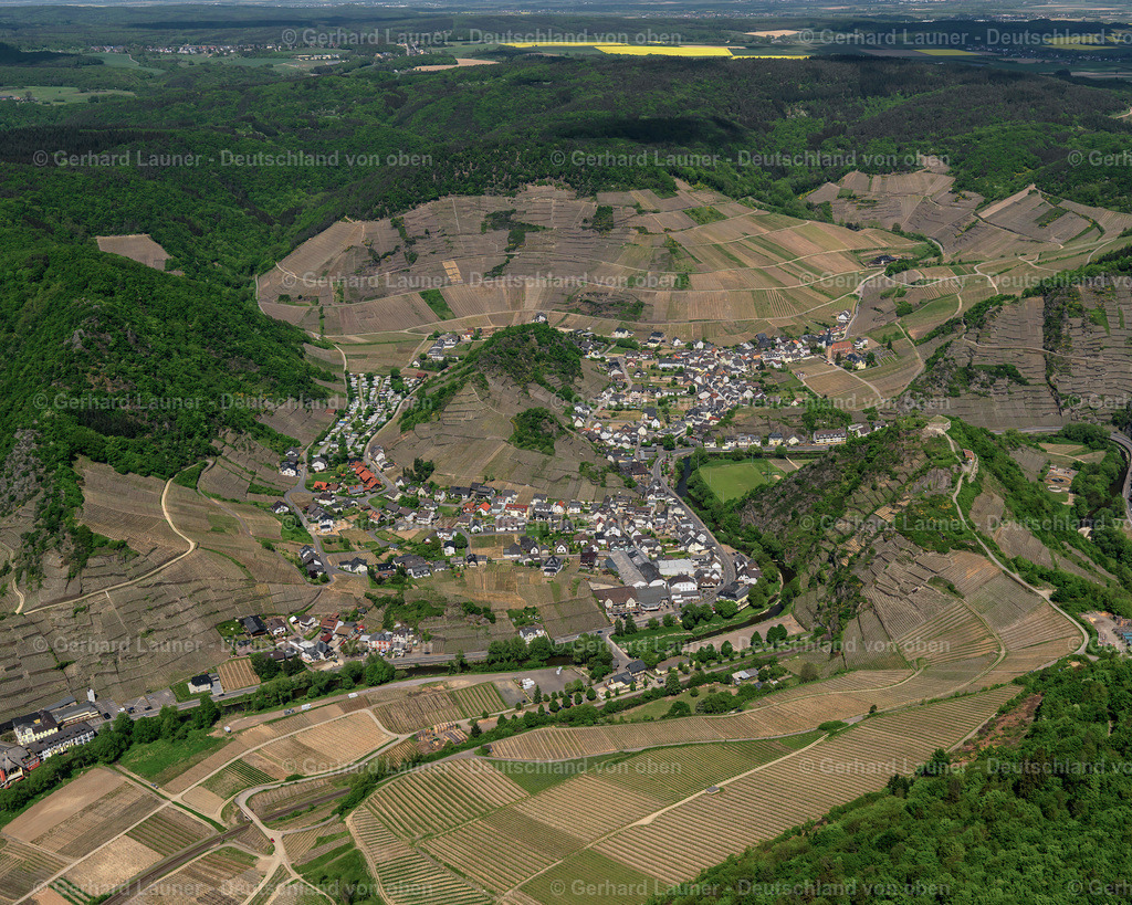 3102241 | Weinberge bei Mayschoß an der Ahr