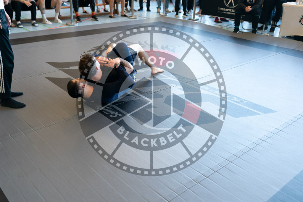 20250329PBB2963 | Fighters compete during the International Luta Livre (ILLCS) Germany IX Spring 2025 Competition spring on March 29, 2025 in Hannover, Germany.© Chiara Dazi