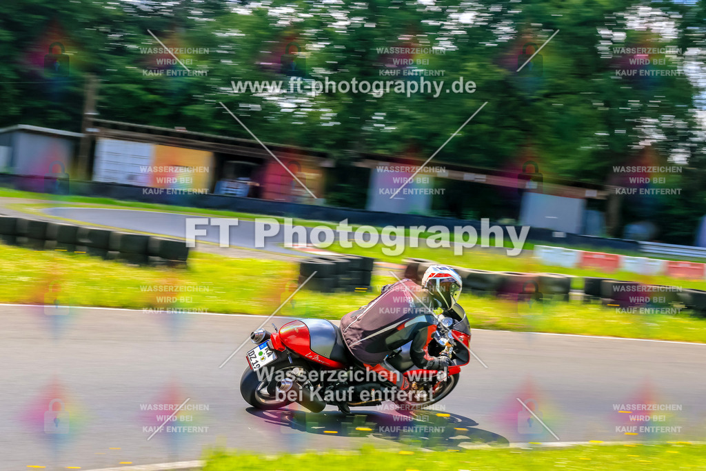 VBK-8109 | Hier findet Ihr Bilder von Touristenfahrten auf der Nürburgring Nordschleife oder von anderen Veranstaltungen die ich besucht habe. Viel Spass beim Durch Schauen 