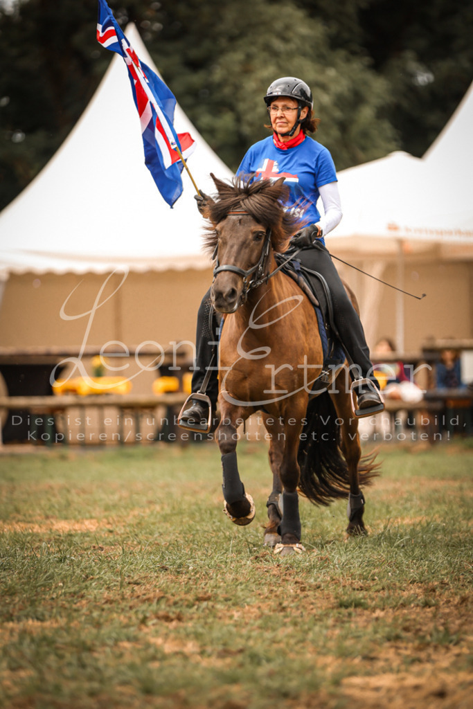 SoShow00008 | Leoni Ertmer Photography - Realisiert mit Pictrs.com