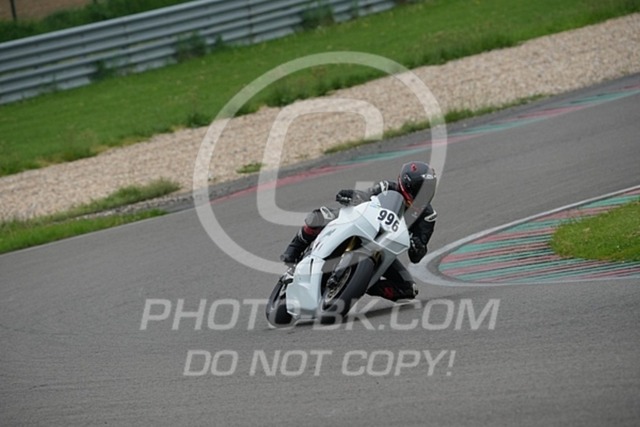 2024_05_13_PBK_13168 | Sportfotografie; SlowMotion; Video; Rennstrecke; Hafeneger; Speer; Racing; RSE; BMW; CBO; Trackday; Motorsportarena; Hockenheimring; Brno; Most; Barcelona; Valencia
