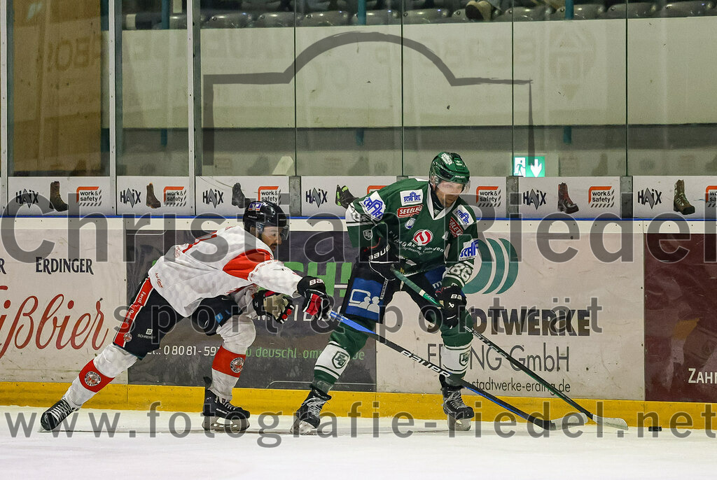2024-01-12_062_TSV_Erding_gegen_EV_Dingolfing | Erding, Deutschland, 12.01.2024:
Eishockey, Bayernliga Vorrunde 2023 / 2024, 24. Spieltag, TSV Erding gegen EV Dingolfing, Endergebnis: 10:2

Michael Trox (Erding Gladiators, #86)

Foto: Christian Riedel / fotografie-riedel.net