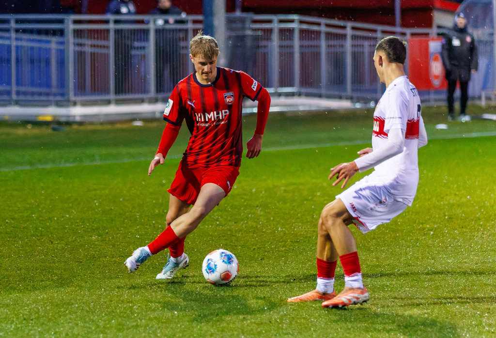 FCHVFB_260325_3-17 | 1.FC Heidenheim 1846 vs. VfB Stuttgart, Fußball, A-Junioren, Verbandspokal, 2025/2026, 25.03.2026 in Heidenheim, Rasenplatz, Walter-Birkhold-Jugendstadion(Foto: Michael Bulling) - Realisiert mit Pictrs.com