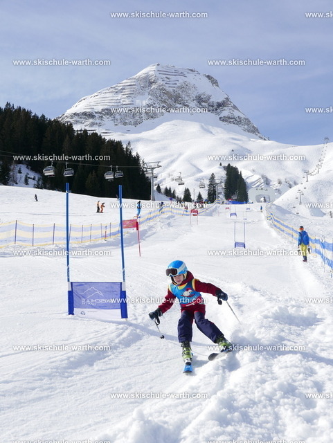 Julius. W (1) | Photos von der Skischule Warth - Realisiert mit Pictrs.com