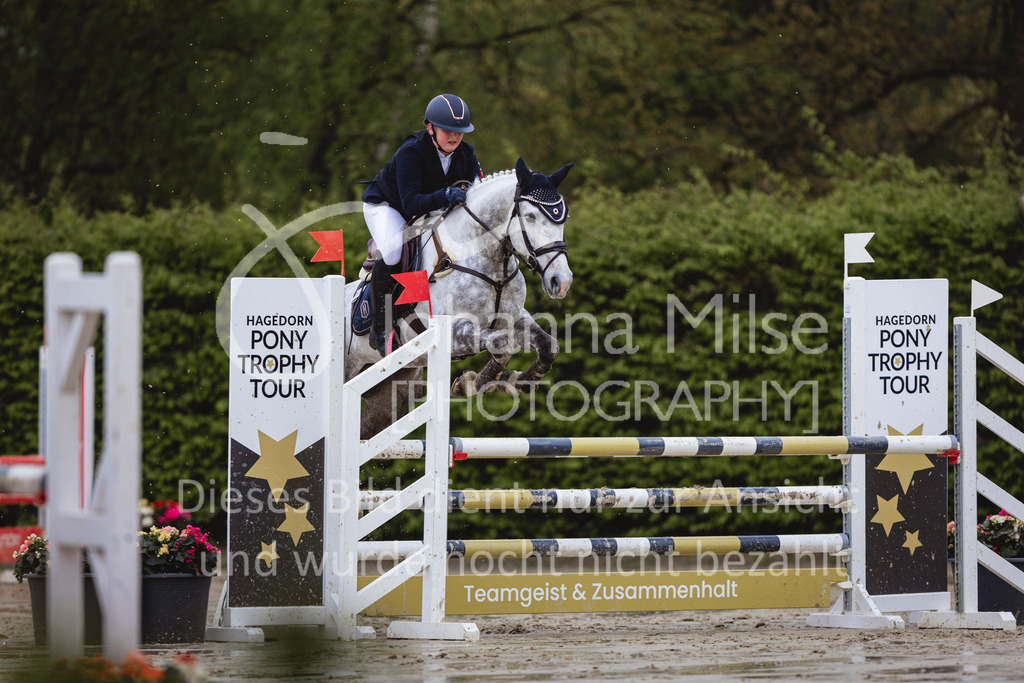 240426_Olfen-Vinnum_PonyTrophy-379 | Deine schönsten Turniermomente als professionelle Fotos! Entdecke hochwertige Pferdesport-Fotografie im Online-Shop. Jetzt Fotos finden & bestellen!