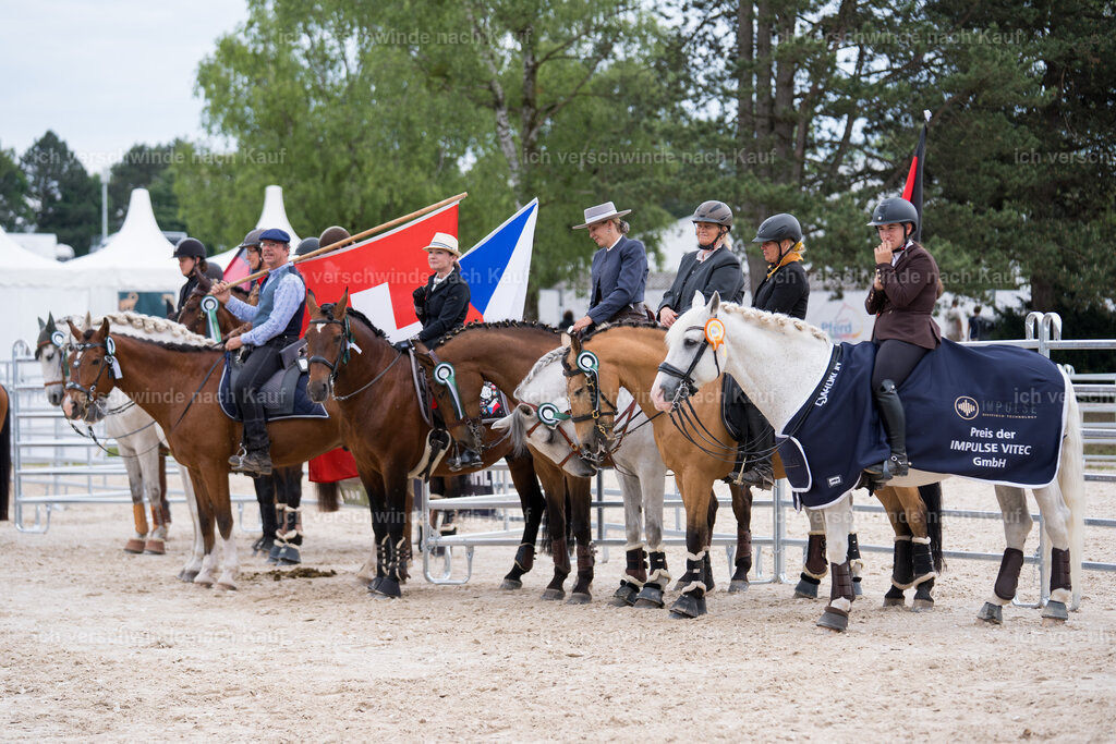 WE_sonntag_Stoib_Siegerehrung_PI2025_3468 | Pferd International München 2025