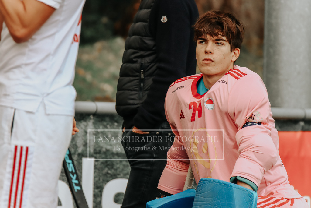 MU18_DM_ZWR_HF_RWK-KTHC_18.10.25_Köln (200 von 432) | lanaschraderfotografie - Realisiert mit Pictrs.com