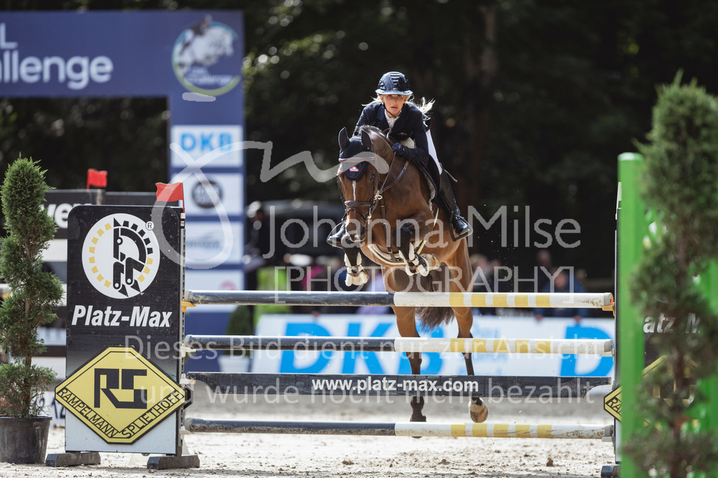 240914_OWLCh_AmateurM-533 | Deine schönsten Turniermomente als professionelle Fotos! Entdecke hochwertige Pferdesport-Fotografie im Online-Shop. Jetzt Fotos finden & bestellen!