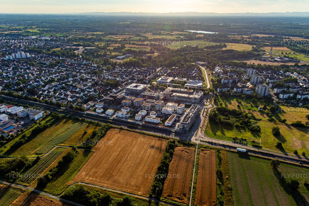 Luftbild: Mehrfamilienhausbaustelle 