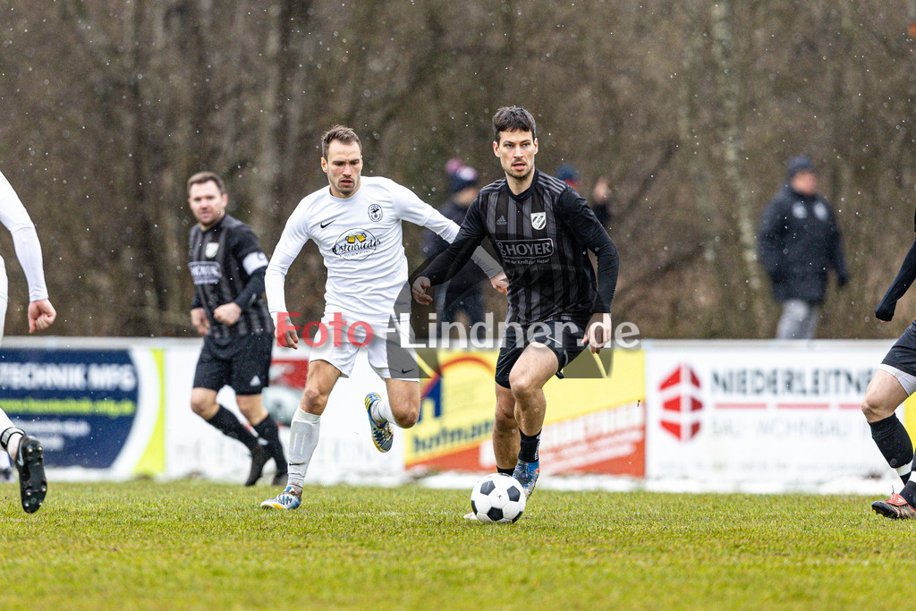 SV Polling gegen VfL Denklingen | Fußball Herren Bezirksliga Oberbayern Süd 2025/26 23. Spieltag, SV Polling gegen VfL Denklingen, 20260329,Zweikampf,2026-03-29 in Polling (Sportplatz Polling), Michael STAHL (VfL Denklingen 20), Sebastian GÖßL (SV Polling 10)Copyright: WolfgangxLindner www.foto-lindner.de