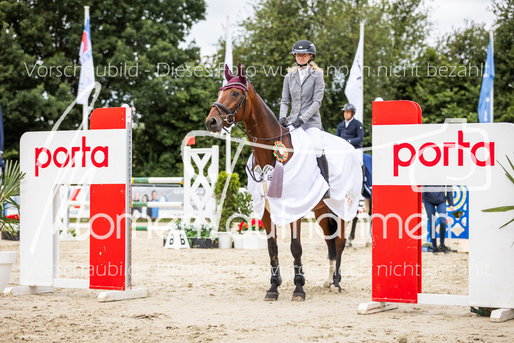 BHO-2PhSpr-M-5-2427 | MomenTaufnahmen Pferdesportfotos