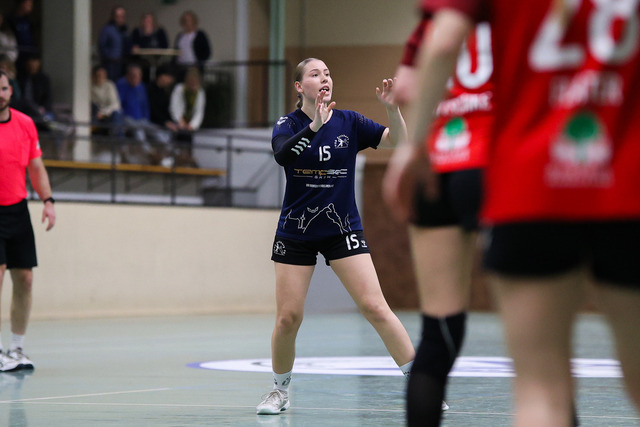 Handball I Damen I Saison 2025-2026 I Verbandsliga Süd I HSG Kalkberg 06 - MTV Dänischenhagen I 14.12.2025.165 | Hannah Zickermann (15, HSG Kalkberg 06) - Realisiert mit Pictrs.com