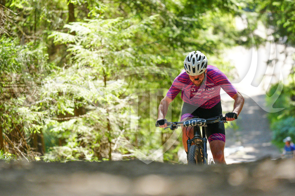 FC604147 | Fotogalerie der Treibjagd im Dunkelwald - Dein MTB Etappenrennen im Erzgebirge - Realisiert mit Pictrs.com