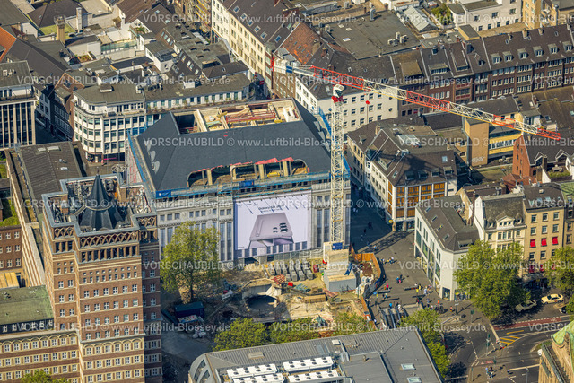 Duesseldorf240501008 | Luftbild, Baustelle und Baukran mit Umbau und Renovierung des Luxus-Kaufhauses Carsch-Haus, Heinrich-Heine-Platz, Altstadt, Düsseldorf, Rheinland, Nordrhein-Westfalen, Deutschland