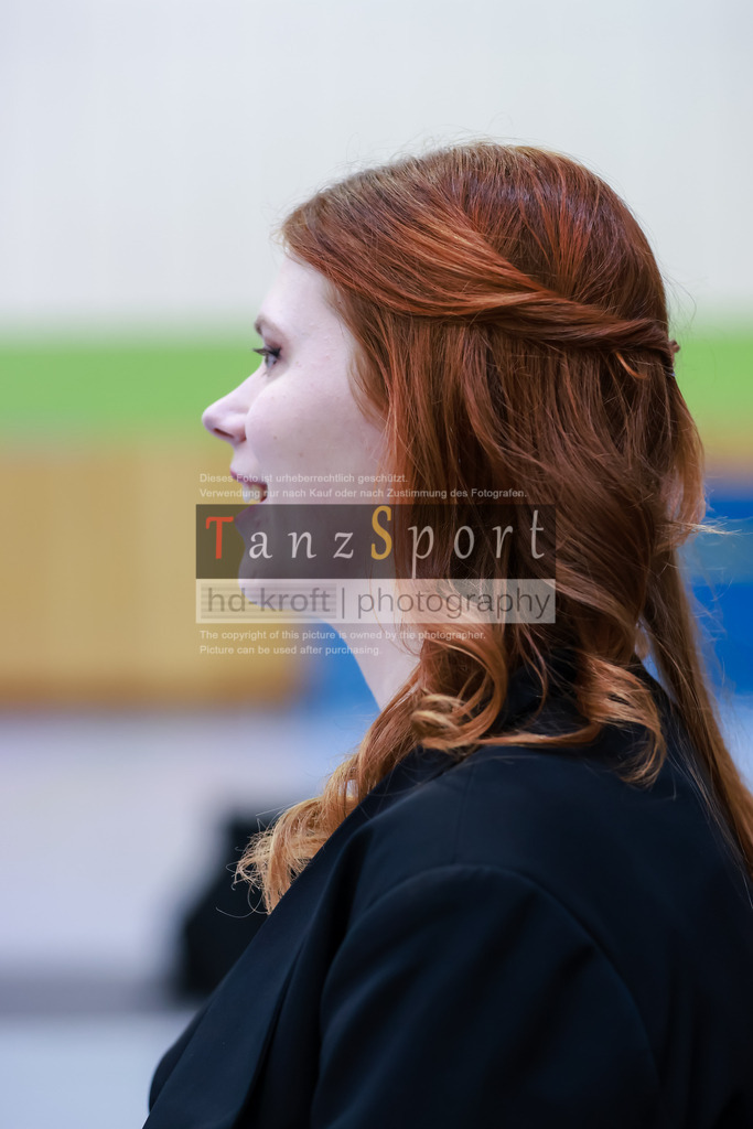 20260307_Solo-Forma_BL2_Nbg09599 | Tanzsportbilder, Standardtanz, Lateintanz, WDSF, DTV, LTVB, dancecomp, goc, hessen tanzt, blaues band der spree, walzer, tango, wiener walzer, slowfox, quickstepp, samba, rumba, cha-cha-cha, paso doble. jive, hd-kroft photography, turniertanzsport