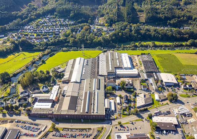 Plettenberg230908342 | Luftbild, Novelis Deutschland GmbH Aluminiumanbieter, Wohnsiedlung Öhlmühle am Wald, Ohle, Plettenberg, Sauerland, Nordrhein-Westfalen, Deutschland