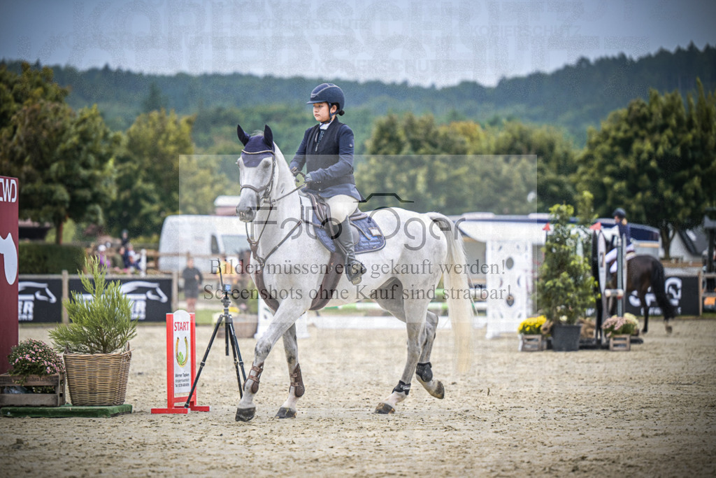DOS_0466 | Entdecke hochwertige Reitturnierfotos von Foto Oger. Professionell, emotional und authentisch – jetzt Lieblingsmomente im Shop bestellen.Deutschlandweite Turnierfotografie. - Realisiert mit Pictrs.com