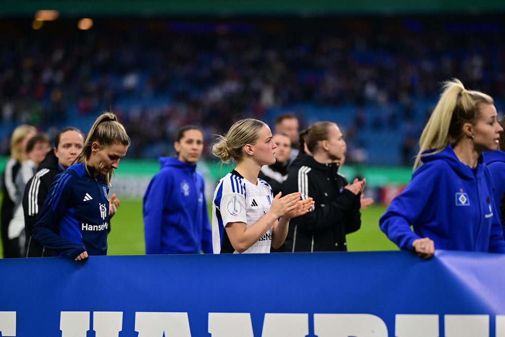 Fußball I Frauen I Saison 2024-2025 I DFB-Pokal I Halbfinale I Hamburger SV - SV Werder Bremen | Der Sportfotograf. - Realisiert mit Pictrs.com