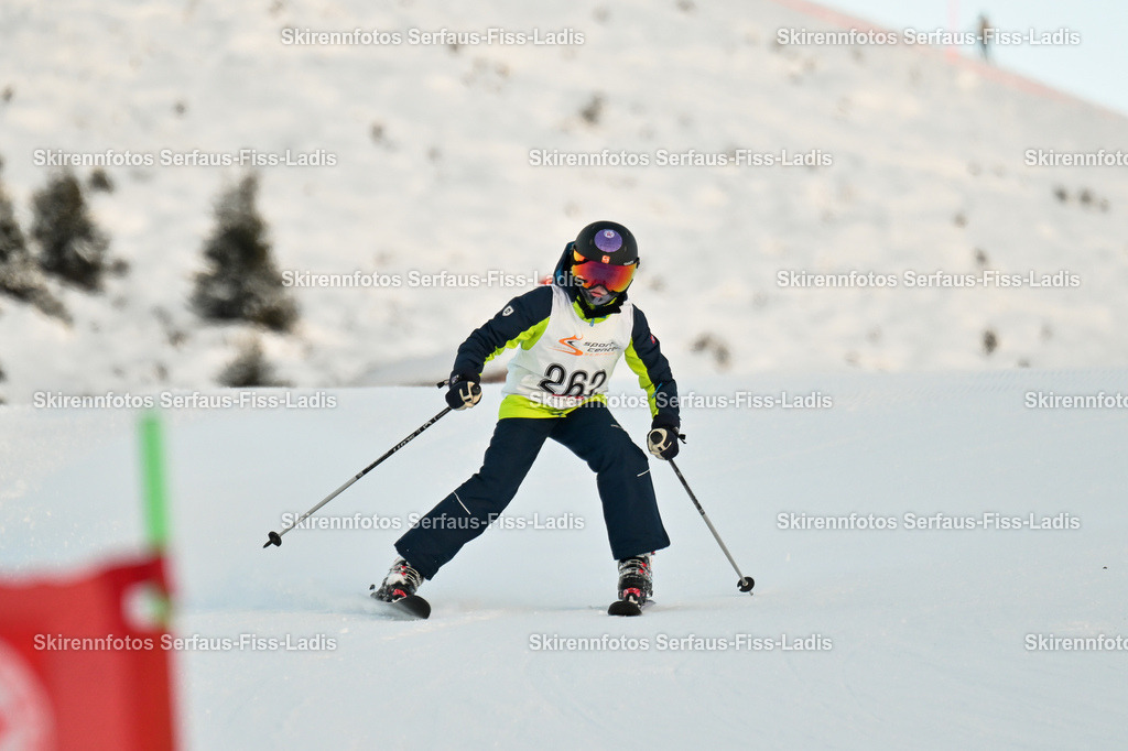 SRS_26.12.2025_0162 | SRS_26.12.2025_0162 - Realisiert mit Pictrs.com