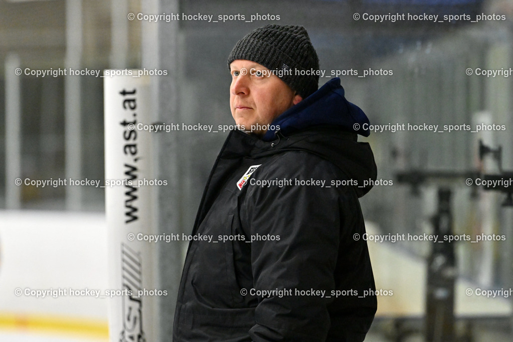 EHC Althofen vs. UECR Huben 14.1.2023 | Headcoach UECR Huben Trojer Silvio