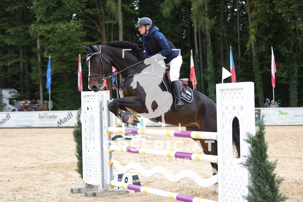 0P6A8719 | Willkommen bei Brunnmayr - Design & Fotografie – Ihrem Spezialisten für Reitturniere und Pferdeveranstaltungen in Oberösterreich, Salzburg und Bayern! Seit über 17 Jahren sind wir leidenschaftlich dabei.