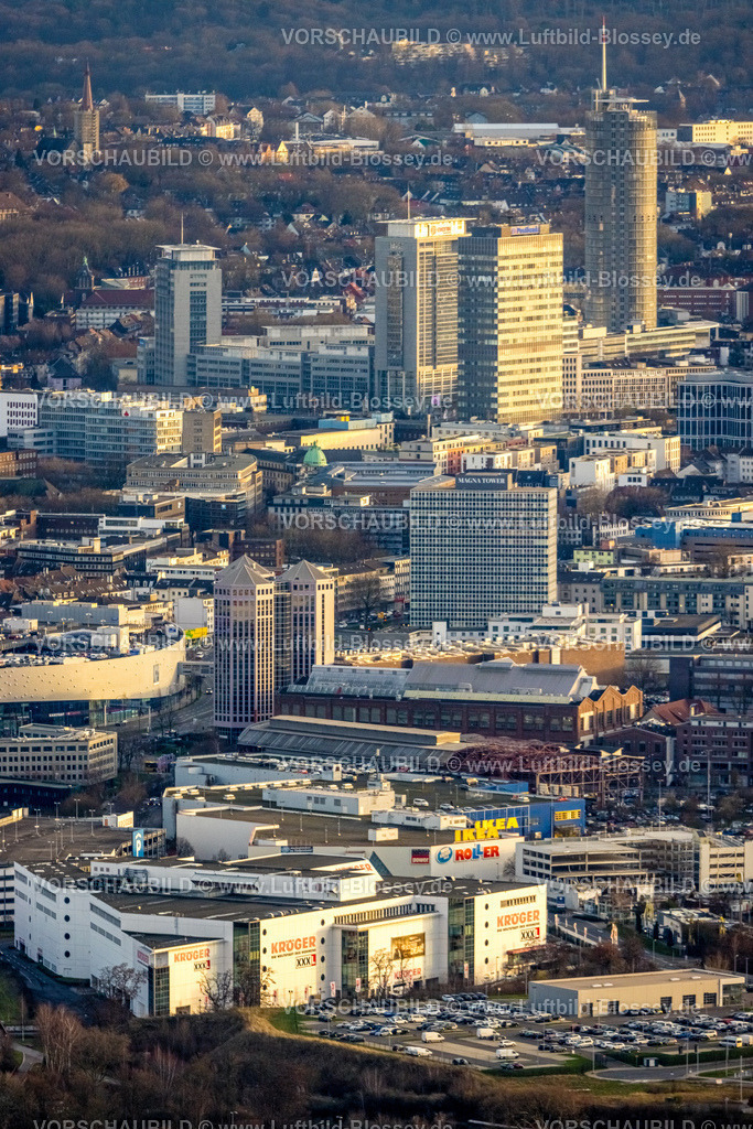 Essen230101451 | Luftbild, Lutz Kröger XXXL Möbelhaus, Blick zum Berliner Platz Weststadttürme und City mit Essen Campus Hochhäuser und Westenergie Turm, Stadtkern, Essen, Ruhrgebiet, Nordrhein-Westfalen, Deutschland