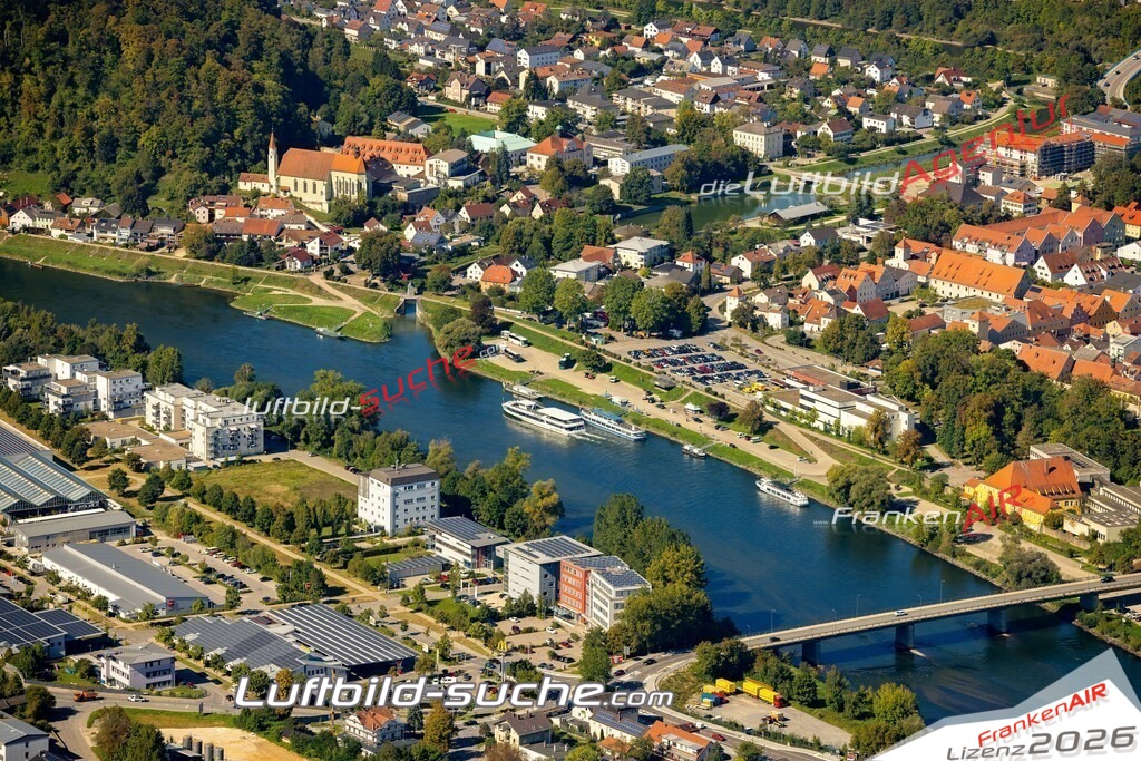 Das Luftbild zeigt : Immobilie Kelheim - Die Luftaufnahme wurde 2023 vom UL-Flugzeug aus erstellt ( keine Drohne ) - Hochauflösende Luftaufnahme - Für grossformatige Ausdrucke geeignet. Die Geschenkidee !Mit Lizenz und Bildrechte bestellbar
