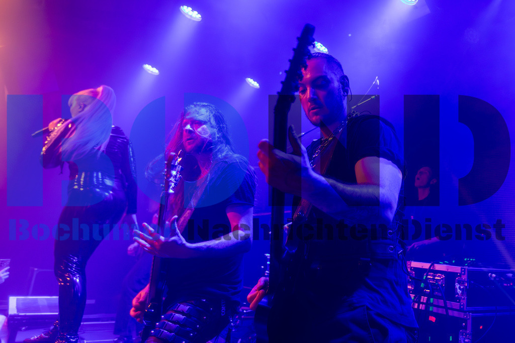 SES_ENIKOL20250501-48 | bond - Realisiert mit Pictrs.com