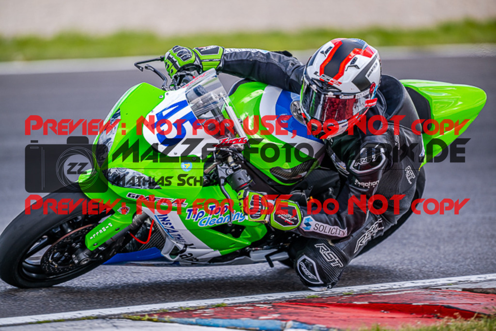 MaZZes_FotoMatrix_220506_90040 | Fotograf Mathias Schmid
Sportfotograf,
Eventfotograf,
Hochzeitsfotograf,
Portraitfotograf