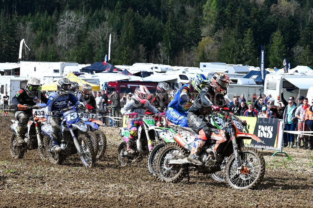Motocross Schlatt bei Winterthur - 29. April 2023 | #169 Peixoto Bruno aus Buchs ZH (CH) auf Ktm 250, #36 Luethi Samuel aus Emmen (CH) auf Kawasaki, #923 Sobisch Adina aus Lausen (CH) auf Husqvarna, #13 Hafner Mike aus Schuepfheim (CH) auf Yamaha Yz 250 F, #919 Hafner Reto aus Schuepfheim (CH) auf Yamaha und #433 Kuhn Dario aus Oberwil-Lieli (CH) auf KTM in der Kategorie MX2 am Motocross Schlatt bei Winterthur, 29. April 2023.
Instagram: @mx_schlatt | @mc_wila | @sam_schweiz
Bild: Sportfotografie Markus Aeschimann | www.markus-aeschimann.ch - Realisiert mit Pictrs.com