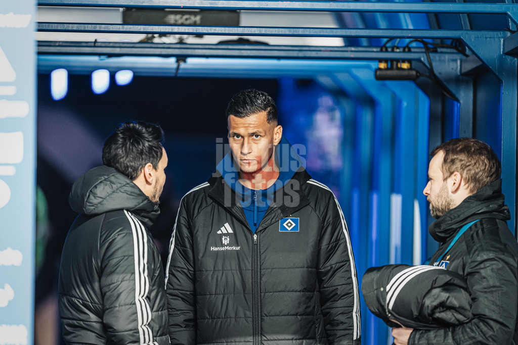 Fußball | Männer | Saison 2024/2025 | 2. Fußball-Bundesliga | 20. Spieltag | Hamburger SV vs. Hannover 96 | 02.02.2025 | Davie Selke (#27, HSV) vor dem Spiel