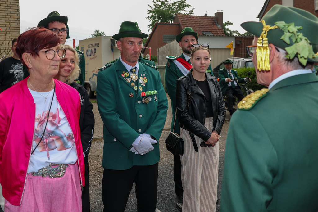 top-top.de-250601-054 | Foto, Video, Fotografie, Videografie, Fotobox, DJ, Discjockey, Musik, Musikbox, Veranstaltung, Photobooth, Amazon, Ebay, Buchtipp, Bestseller, Autor, Verlag, Buch, Wesel, Hamminkeln, NRW, Dinslaken, Rees, Drohne, Hochzeit, Party, Fotobox, Wesel, Fotograf