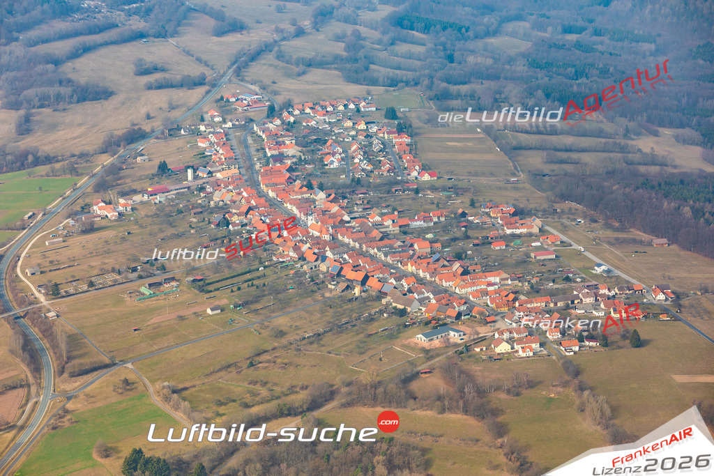 Die Luftbildaufnahme Langenleiten - Sandberg wurde 2019 mittels Flugzeug (keine Drohne) erstellt. Perfekte Schärfe und Druck- Ergebnisse- Garantiert!