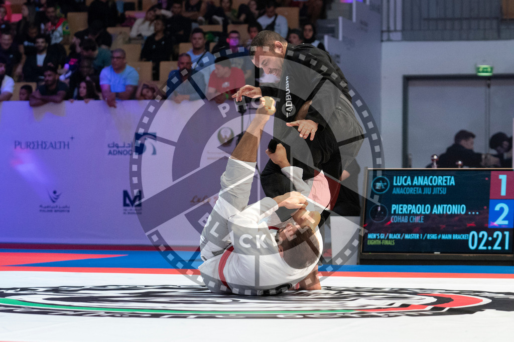 20231107PBB4007 | Fighters compete during the AJP World Master Championship in the Mubadala Arena in Abu Dhabi, Arab United Emirates, on November 7, 2023.