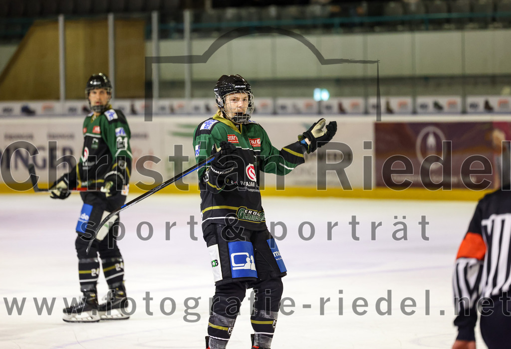 2022-12-23_084_TSV_Erding_gegen_EA_Schongau | Erding, Deutschland, 23.12.2022:
Eishockey, Bayernliga 2022 / 2023, 22. Spieltag, TSV Erding gegen EA Schongau, Endergebnis: 

Foto: Christian Riedel / fotografie-riedel.net