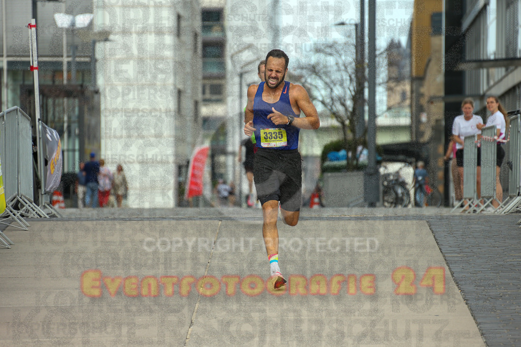 250920_1317_EX1_3963 | Sportfotografie im Rhein-Sieg Kreis, Köln, Bonn, NRW, Rheinland Pfalz, Hessen, etc. Unser Tätigkeitsfeld umfasst den Laufsport vom Volkslauf über den Marathon, Duathlon, Triathon bis zum Ultralauf wie Kölnpfad Ultra oder Schindertrail.