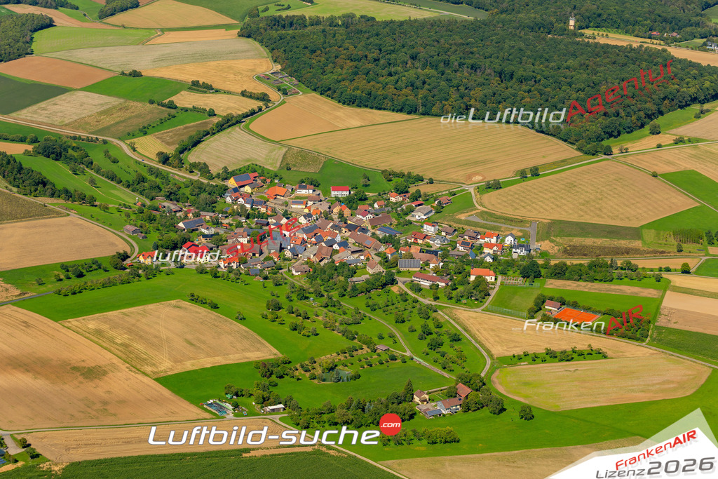 Das Luftbild zeigt : Rot Bad Mergentheim - Die Luftaufnahme wurde 2023 vom UL-Flugzeug aus erstellt ( keine Drohne ) - Hochauflösende Luftaufnahme - Für grossformatige Ausdrucke geeignet. Die Geschenkidee !Mit Lizenz und Bildrechte bestellbar