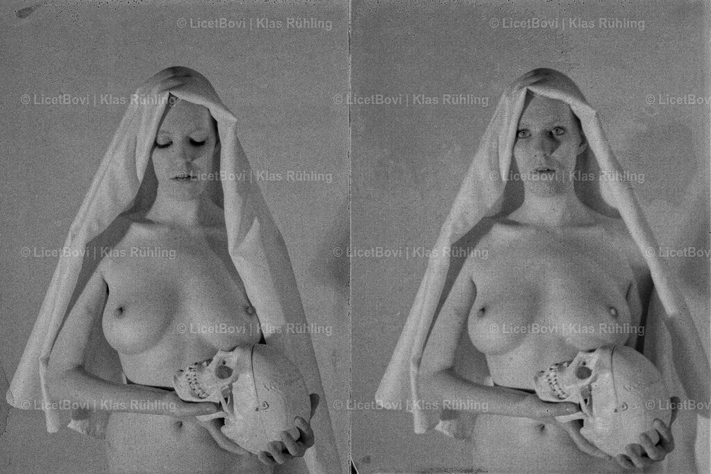 Dolorosa | Fuji FP-3000B Negative Scan, 2014With BlodysnoopyRecommended format and material: 10x15, metallic - Realisiert mit Pictrs.com