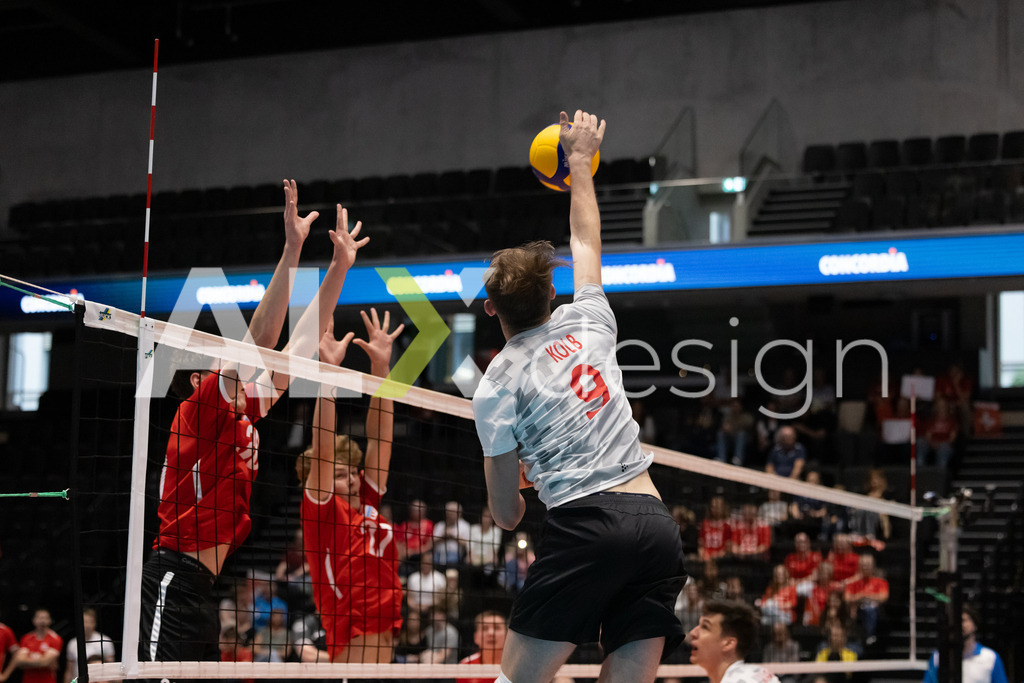 Luxembourg v Switzerland - CEV European League Men | KRIENS, SWITZERLAND - JUNE 12: CYRIL KOLB of Switzerland attack / spike against FILIP BILAN of Luxembourg during the CEV European League match between Luxembourg and Switzerland at Pilatus Arena on June 12, 2026 in Kriens, Switzerland. - Realisiert mit Pictrs.com