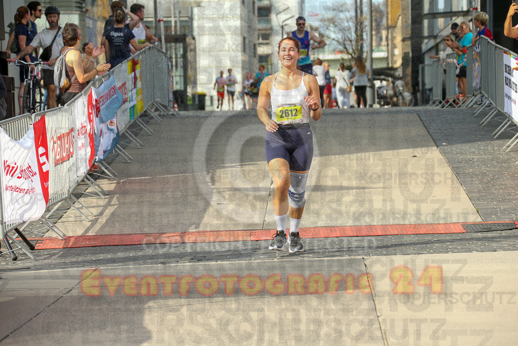 250920_1536_EX1_0163 | Sportfotografie im Rhein-Sieg Kreis, Köln, Bonn, NRW, Rheinland Pfalz, Hessen, etc. Unser Tätigkeitsfeld umfasst den Laufsport vom Volkslauf über den Marathon, Duathlon, Triathon bis zum Ultralauf wie Kölnpfad Ultra oder Schindertrail.
