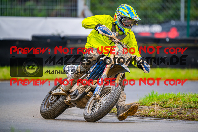 MaZZes_FotoMatrix_230812_8549 | UE40