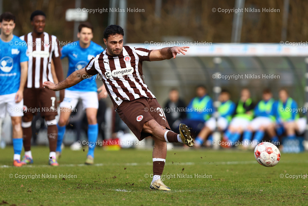 NH_FCStPauliU23_BWLohne_RegionalligaNord_01032026 | #30 Nikky Goguadze (FC St. Pauli U23)Fußball I Herren I Regionalliga Nord I Saison 2025-2026 I 24. Spieltag I FC St. Pauli U23 - Blau-Weiß Lohne I 01.03.2026 I Edmund-Plambeck-Stadion