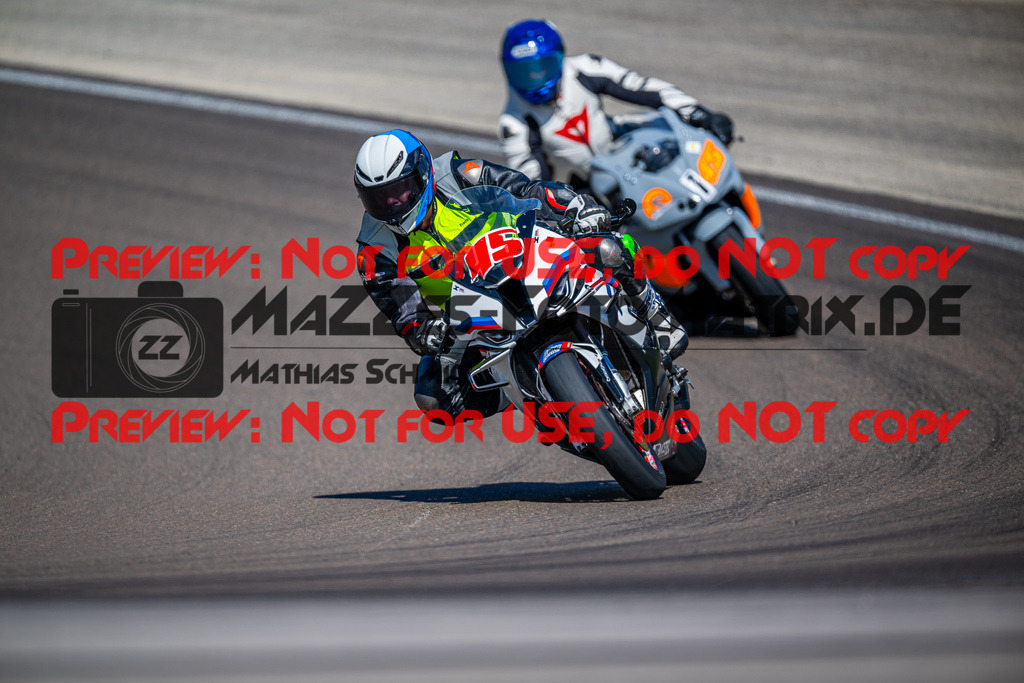 MaZZes_Fotomatrix_240415_6007705_5464 | S1