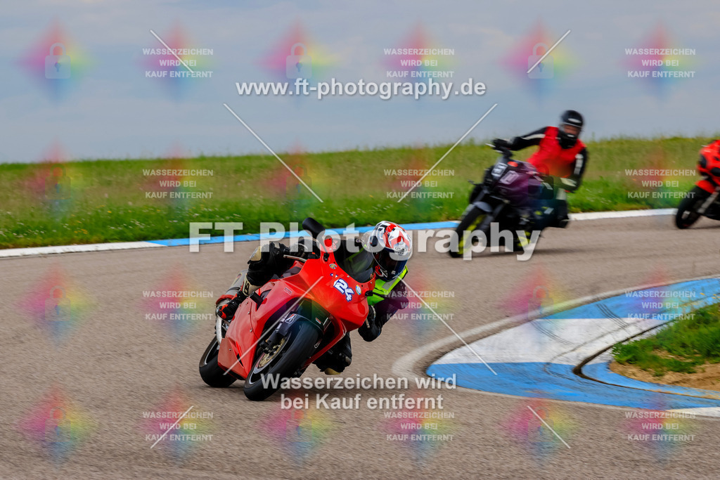 MotoTeam-2306 | Hier findet Ihr Bilder von Touristenfahrten auf der Nürburgring Nordschleife oder von anderen Veranstaltungen die ich besucht habe. Viel Spass beim Durch Schauen 